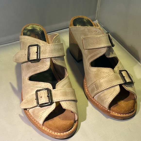 Womens FREEBIRD Caprice sandals size 9 gray distressed boho chunky heel - Picture 1 of 9